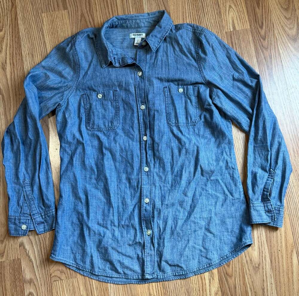 Old Navy Denim Button Up Shirt Size SP Blue Long Sleeve Chambray